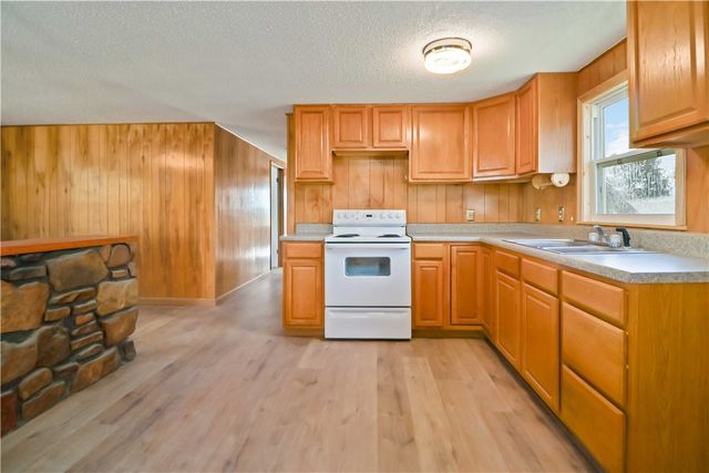 16891 Holcombe School Road, West Fork, AR 72774