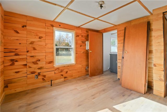 16891 Holcombe School Road, West Fork, AR 72774