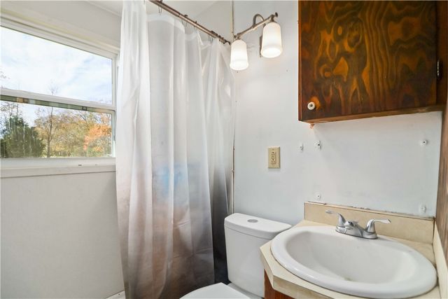 16891 Holcombe School Road, West Fork, AR 72774