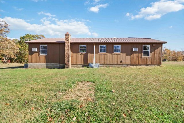 16891 Holcombe School Road, West Fork, AR 72774