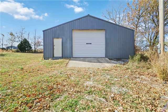 16891 Holcombe School Road, West Fork, AR 72774