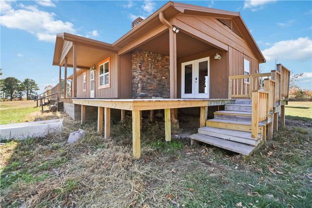 16891 Holcombe School Road, West Fork, AR 72774