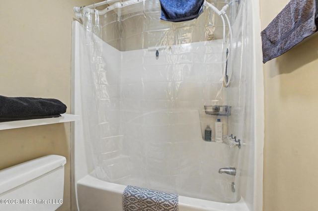 988 Kaimuki Court, Diamondhead, MS 39525