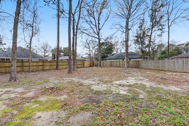 988 Kaimuki Court, Diamondhead, MS 39525