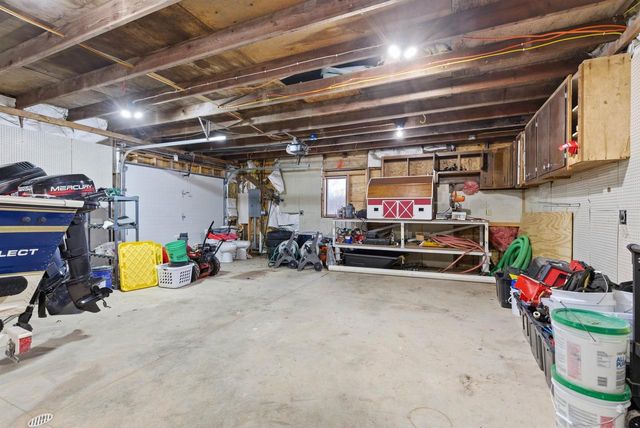 W5244 CTY RD S, Black Creek, WI 54106