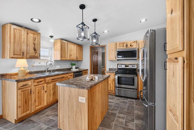 W5244 CTY RD S, Black Creek, WI 54106