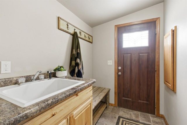 W5244 CTY RD S, Black Creek, WI 54106