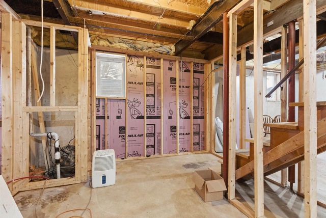 W5244 CTY RD S, Black Creek, WI 54106