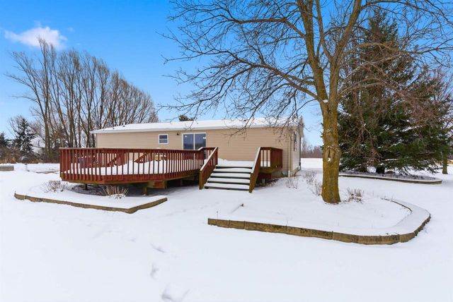 W5244 CTY RD S, Black Creek, WI 54106