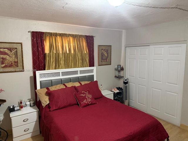 1245 W 24th St 118, Hialeah, FL 33010