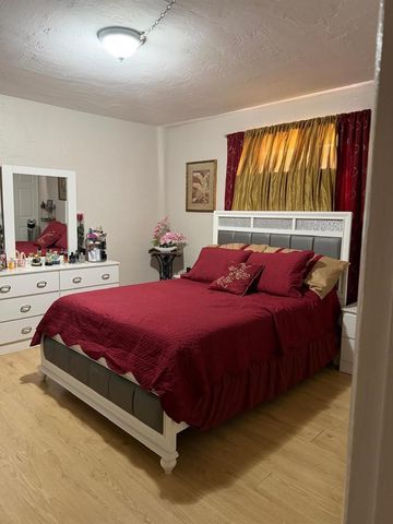 1245 W 24th St 118, Hialeah, FL 33010