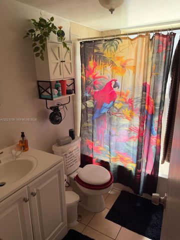 1245 W 24th St 118, Hialeah, FL 33010