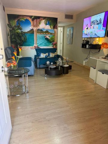 1245 W 24th St 118, Hialeah, FL 33010