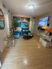 1245 W 24th St 118, Hialeah, FL 33010