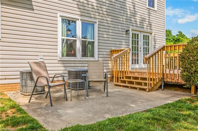 105 Spring Park Court, Clemmons, NC 27012