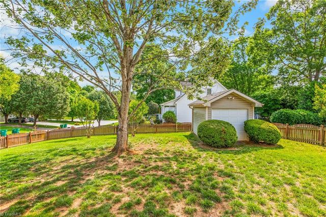 105 Spring Park Court, Clemmons, NC 27012