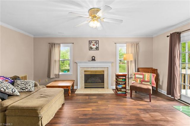 105 Spring Park Court, Clemmons, NC 27012