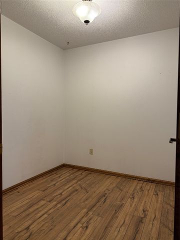 2537 PEPPERTREE Drive, Erie, PA 16510