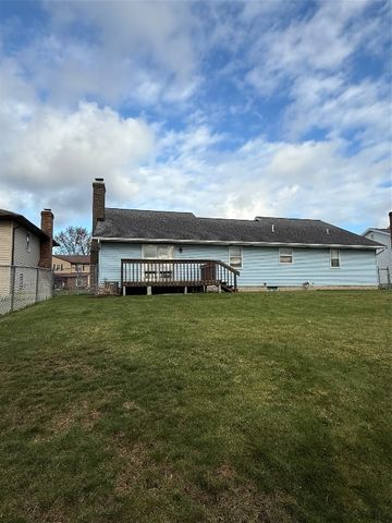 2537 PEPPERTREE Drive, Erie, PA 16510