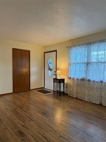 2537 PEPPERTREE Drive, Erie, PA 16510