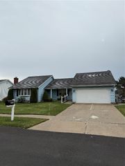 2537 PEPPERTREE Drive, Erie, PA 16510