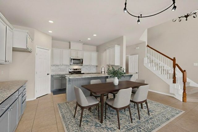 3010 Greenway Drive, Burleson, TX 76028