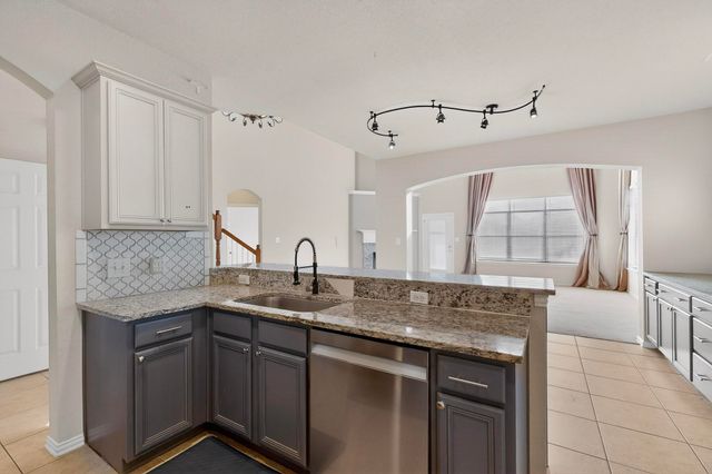 3010 Greenway Drive, Burleson, TX 76028