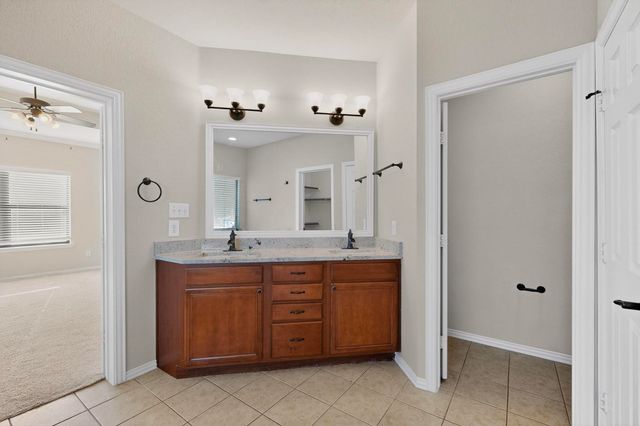 3010 Greenway Drive, Burleson, TX 76028