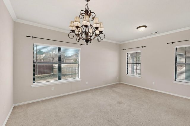 3010 Greenway Drive, Burleson, TX 76028