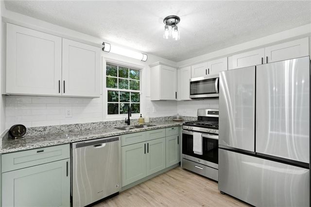 195 Ashbury Court, Dallas, GA 30157