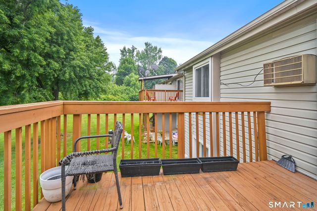 6 Carillon Drive D, Rocky Hill, CT 06067