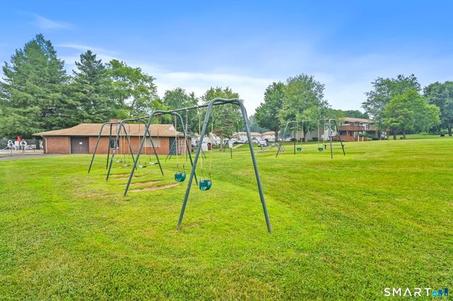 6 Carillon Drive D, Rocky Hill, CT 06067