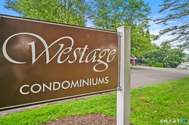6 Carillon Drive D, Rocky Hill, CT 06067