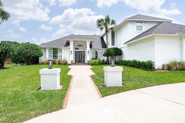 426 Marsh Point Cir, St Augustine, FL 32080