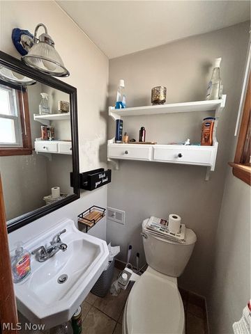 24201 Yosemite Drive, Euclid, OH 44117