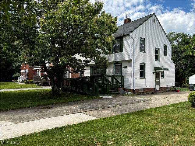 24201 Yosemite Drive, Euclid, OH 44117