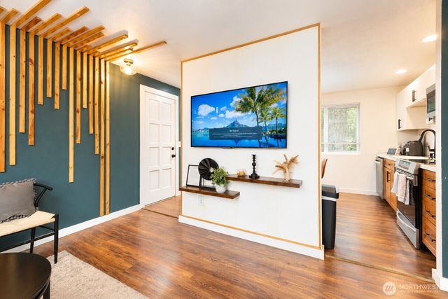 13444 123rd Avenue NE, Kirkland, WA 98034