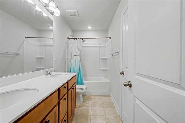 823 Mackay Creek, Woodstock, GA 30188