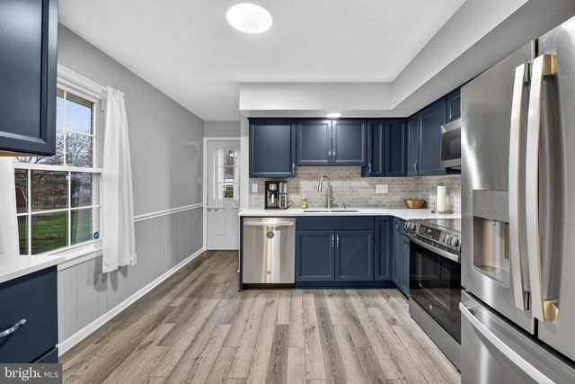 209 WOOD AVE, Winchester, VA 22601