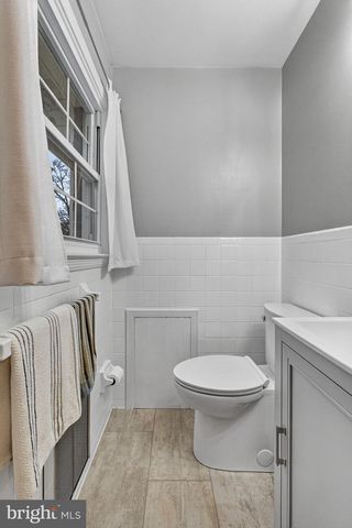 209 WOOD AVE, Winchester, VA 22601