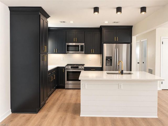 3077 Belle Haven DR, Virginia Beach, VA 23452