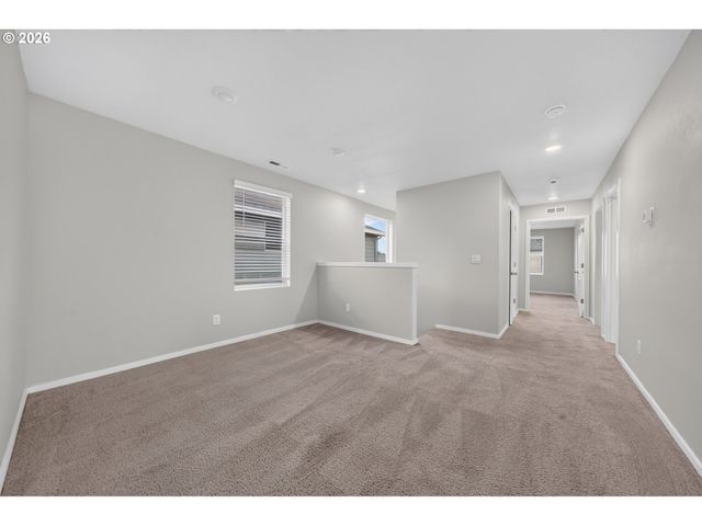 2611 26TH Loop, Springfield, OR 97477