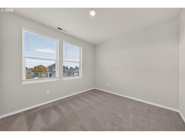 2611 26TH Loop, Springfield, OR 97477