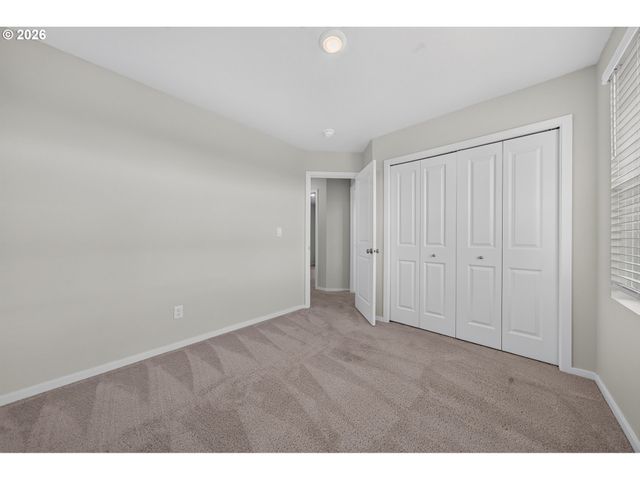 2611 26TH Loop, Springfield, OR 97477