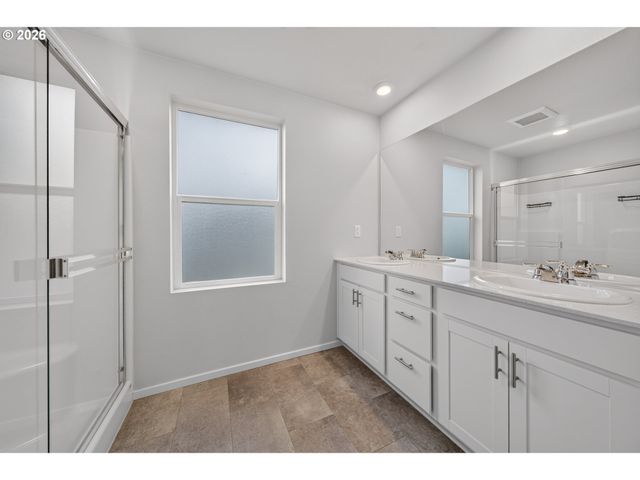 2611 26TH Loop, Springfield, OR 97477