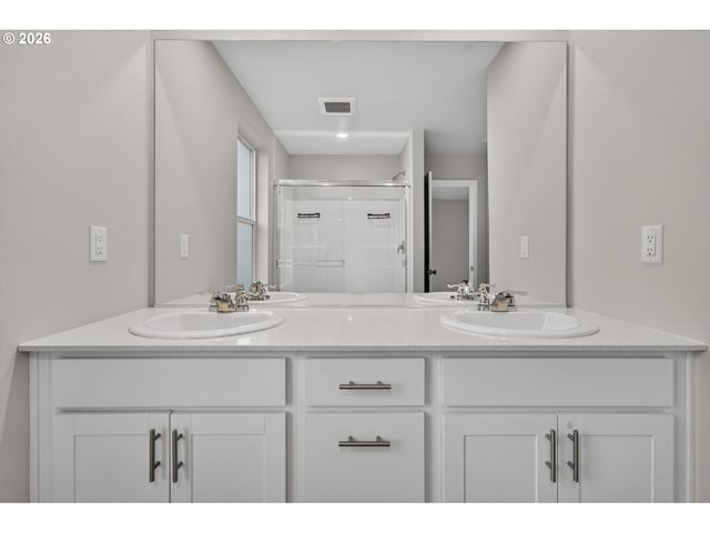2611 26TH Loop, Springfield, OR 97477