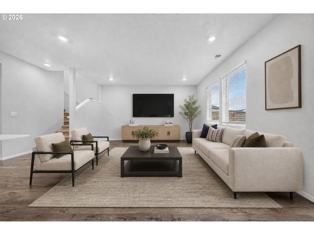 2611 26TH Loop, Springfield, OR 97477