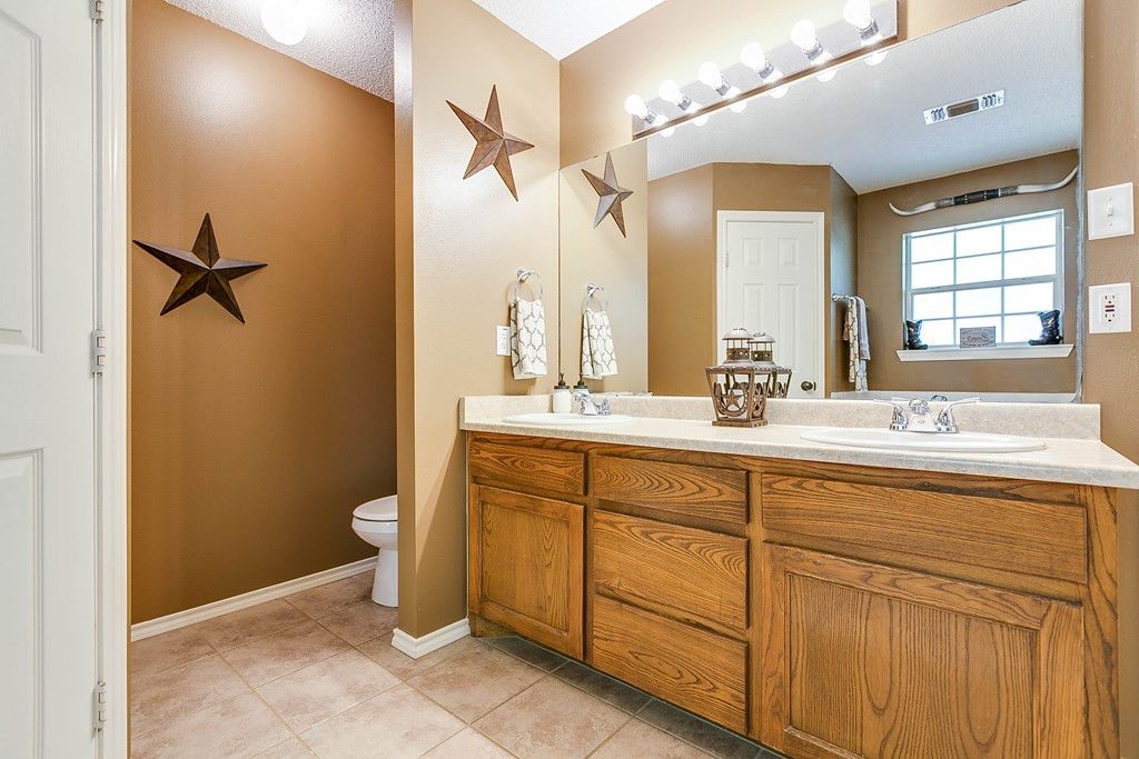 Image 18 of property listing at 3302 Edgewood Drive, San Angelo, TX 76903