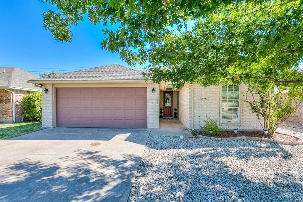 Image 2 of property listing at 3302 Edgewood Drive, San Angelo, TX 76903