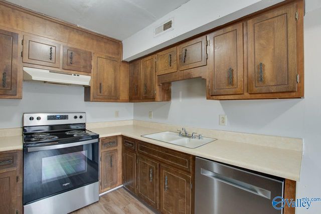 9020 Mahogany Row D, Huntsville, AL 35802